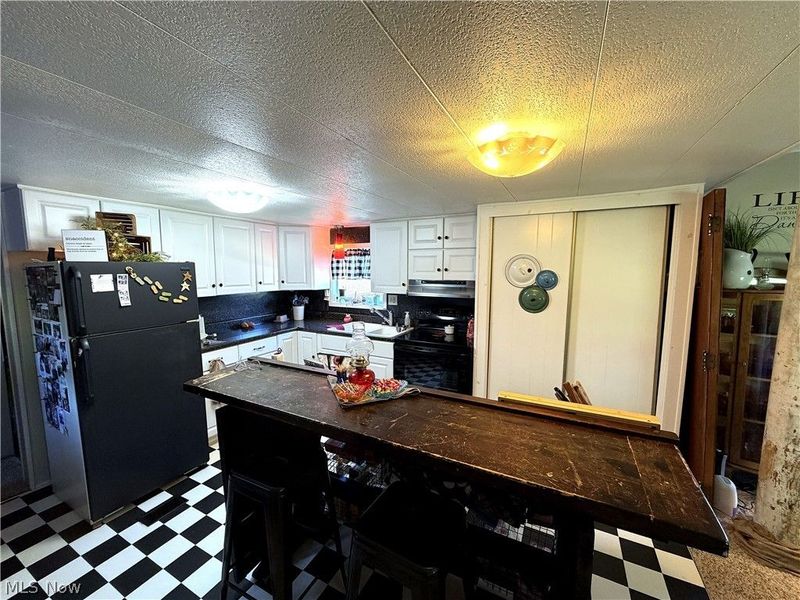 538 Spring Street NE, Sugarcreek, OH 44681 Photo 7