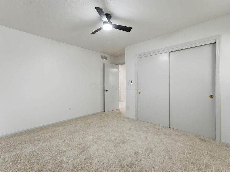 5446 Blue Ash Road, Columbus, OH 43229 Photo 42