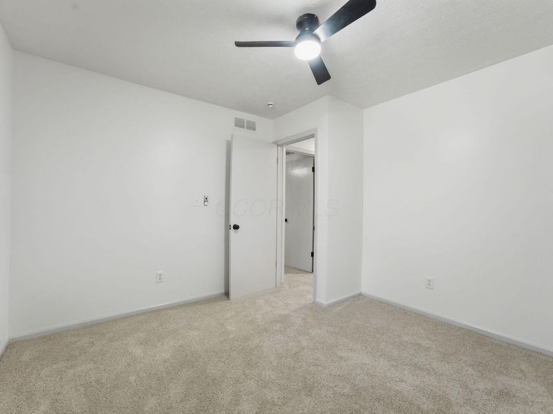 5446 Blue Ash Road, Columbus, OH 43229 Photo 44
