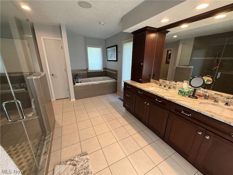 33009 Woodhaven Circle , North Ridgeville, OH 44039 Photo 25