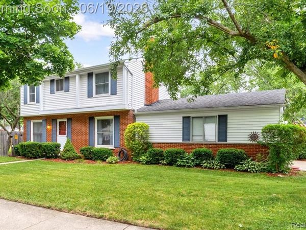 665 Langley Boulevard, Clawson, MI 48017