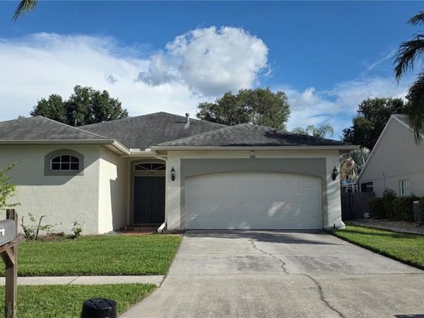 1305 LAKEHURST WAY , BRANDON, FL 33511