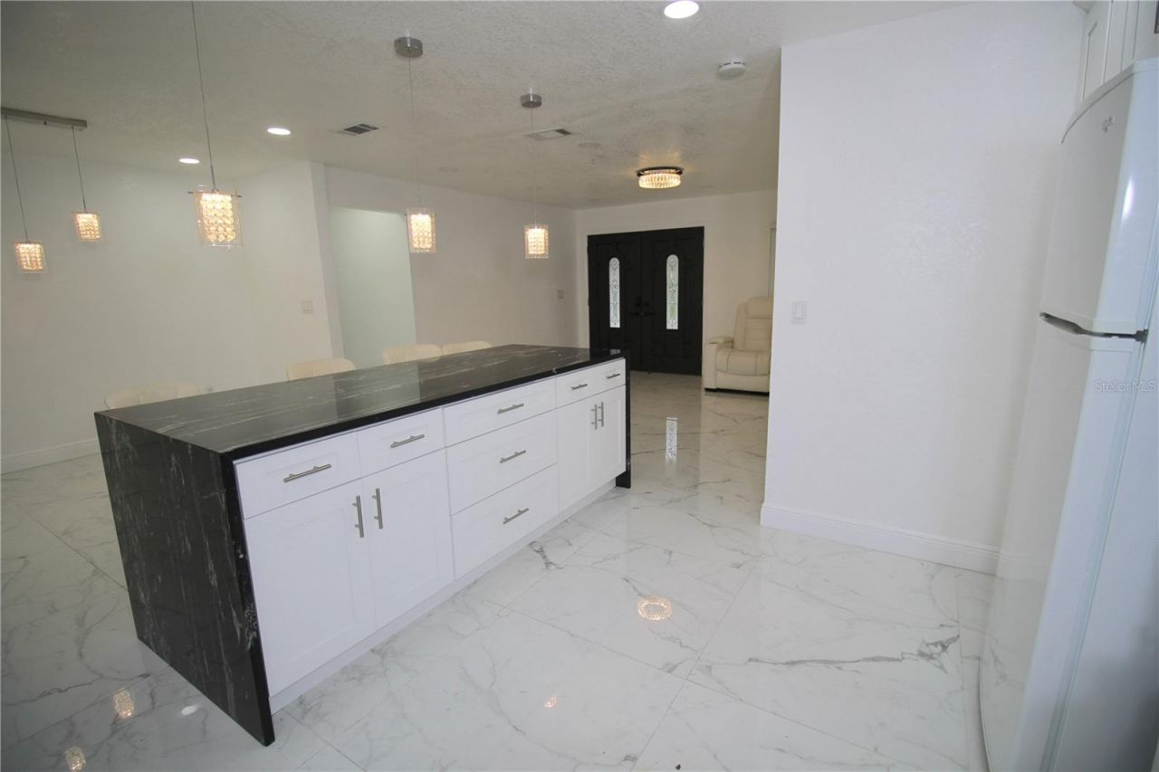 707 Innergary Place, Valrico, FL 33594 Photo