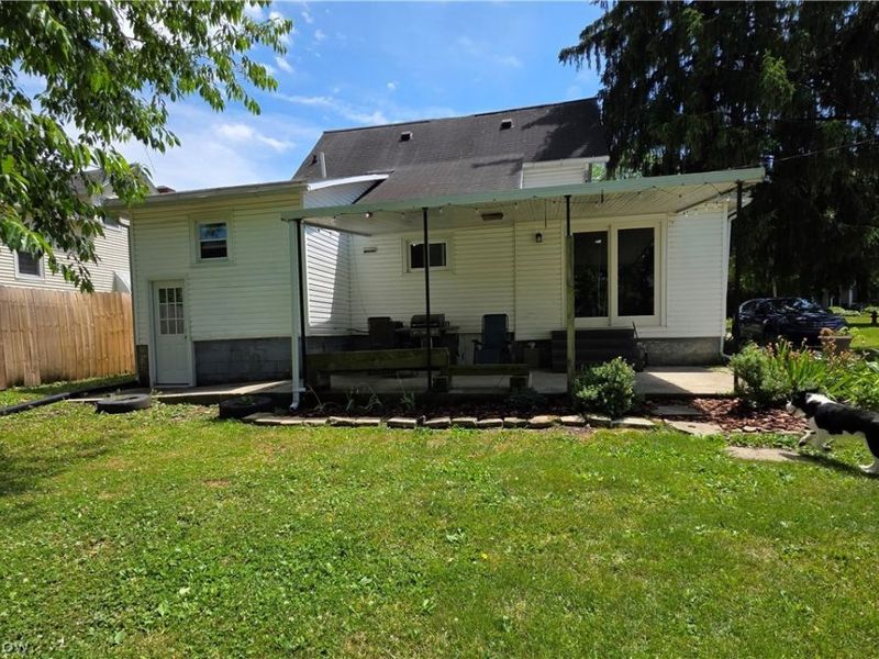 123 High Street , New London, OH 44851 Photo 3