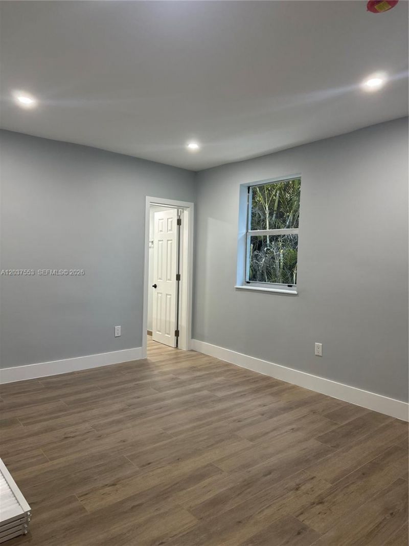 1628 NW 15th St, Unit 1628, Miami, FL 33125 Photo
