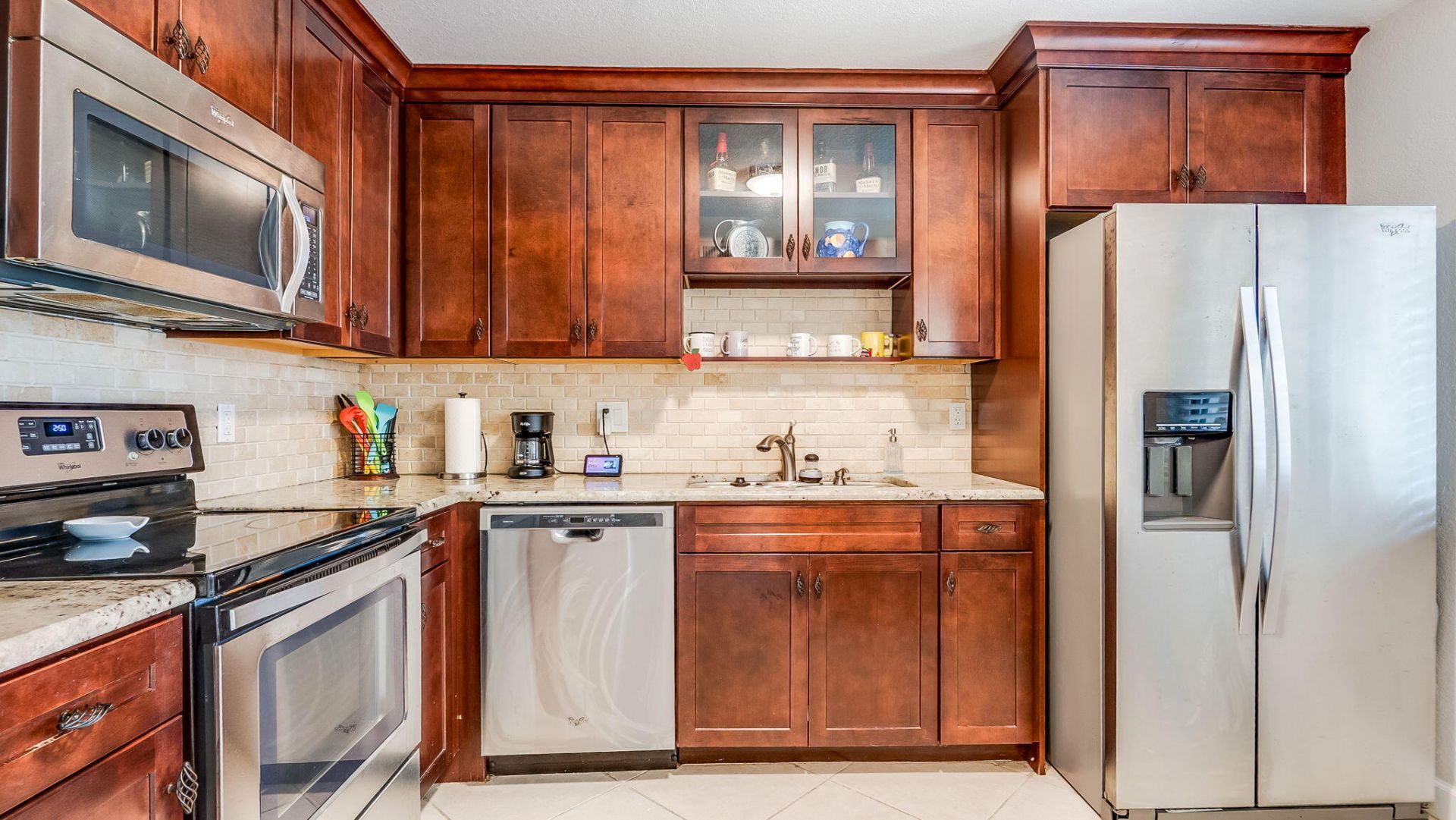 303 Lakeview Drive, Unit 102, Weston, FL 33326 Photo