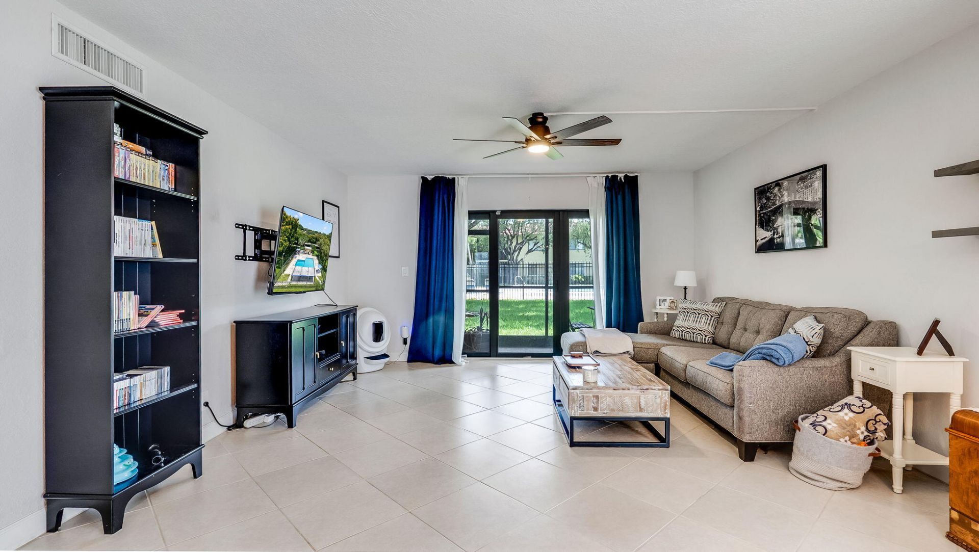 303 Lakeview Drive, Unit 102, Weston, FL 33326 Photo