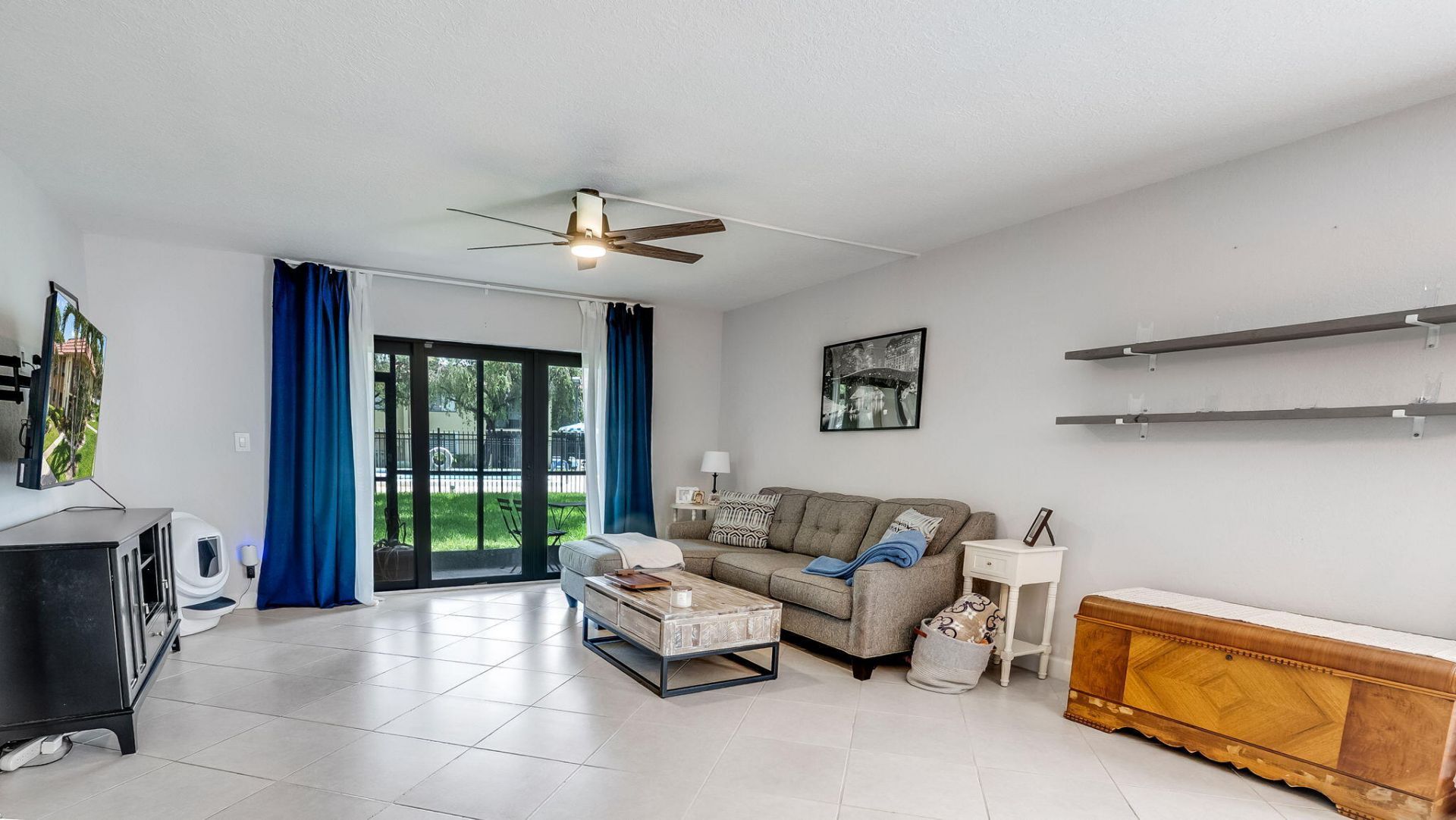 303 Lakeview Drive, Unit 102, Weston, FL 33326 Photo
