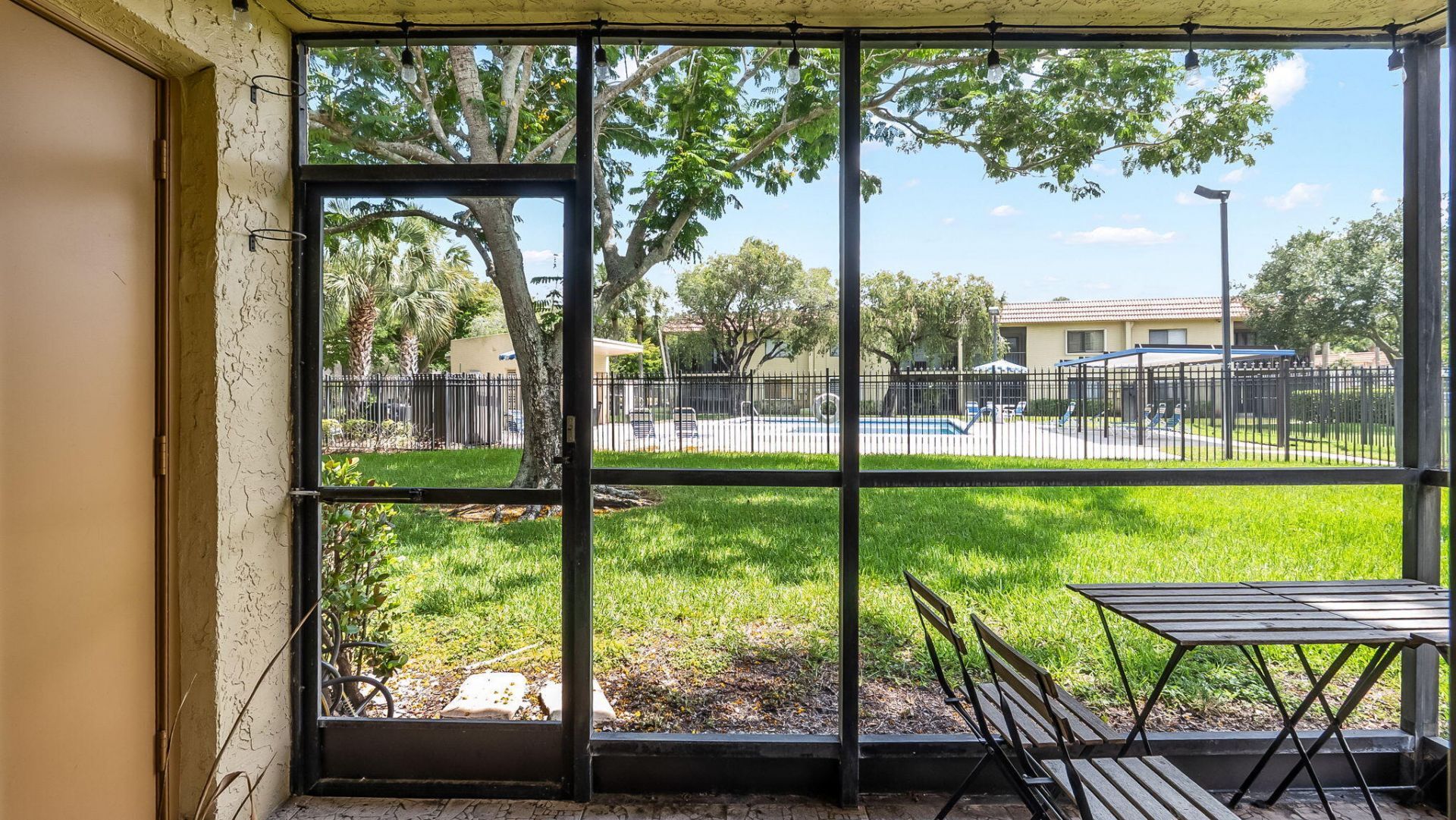 303 Lakeview Drive, Unit 102, Weston, FL 33326 Photo