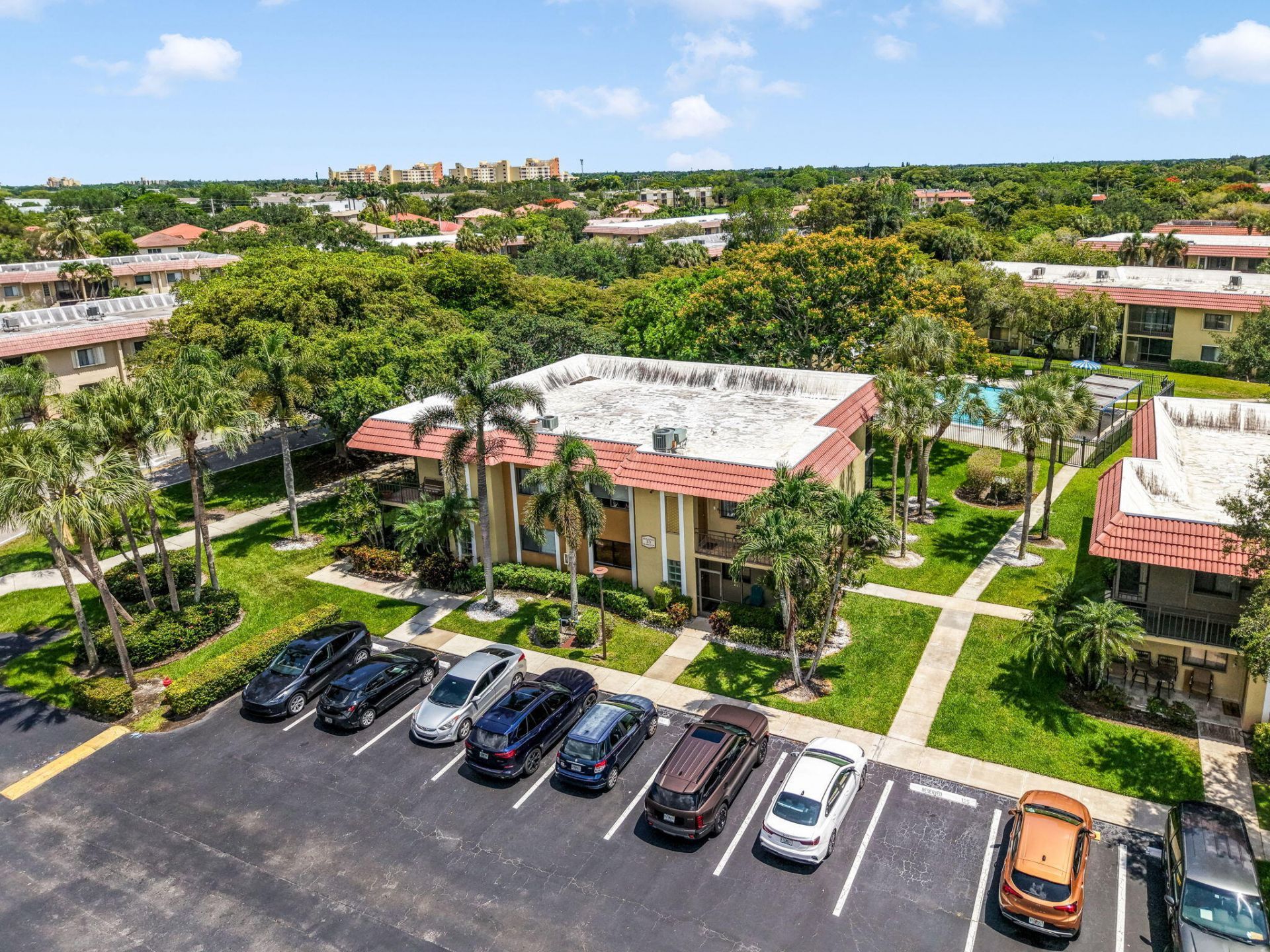 303 Lakeview Drive, Unit 102, Weston, FL 33326 Photo