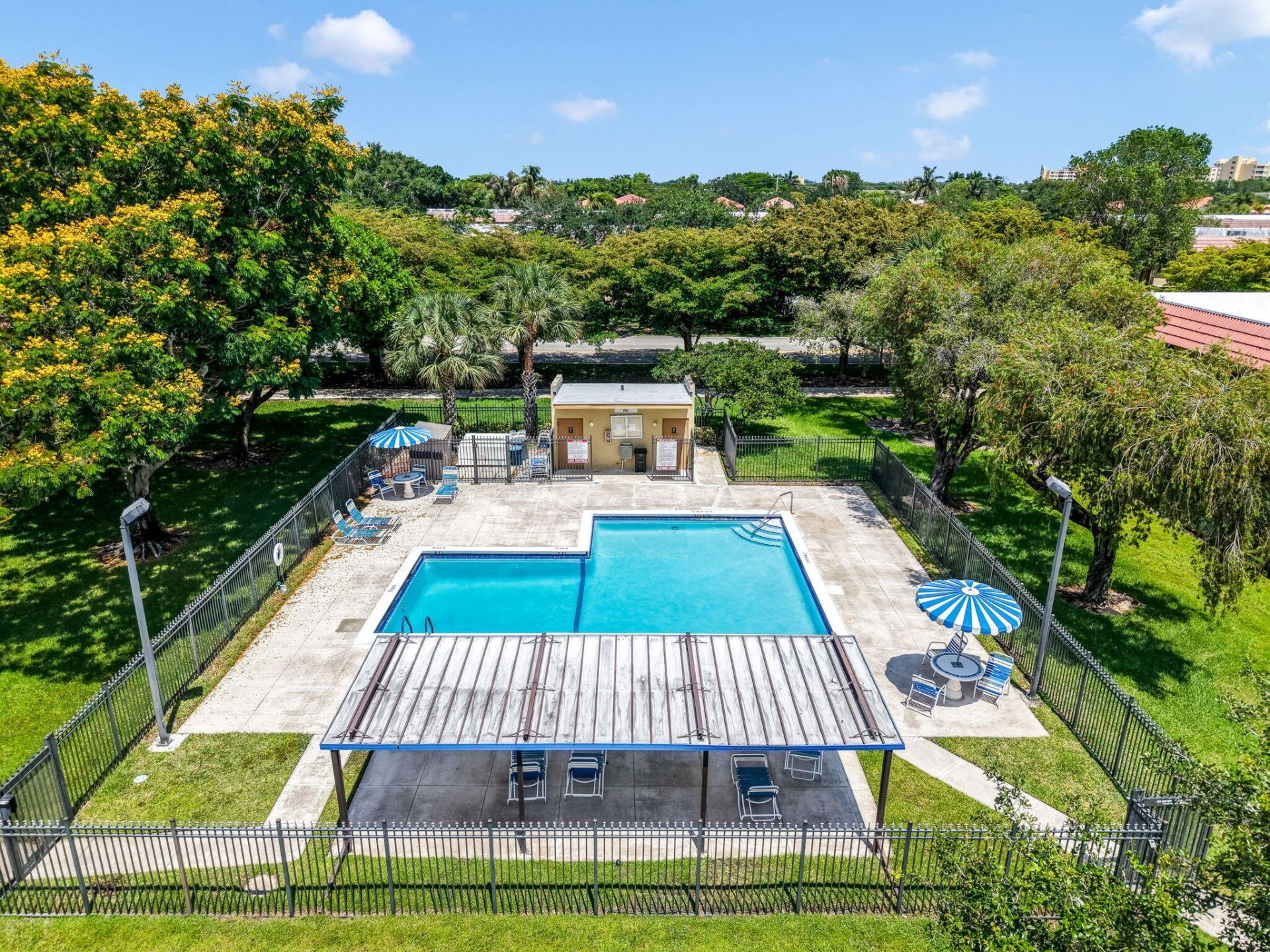 303 Lakeview Drive, Unit 102, Weston, FL 33326 Photo