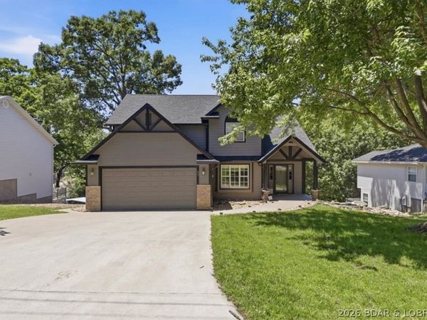 71 Arrowhead Beach Road, Lake Ozark, MO 65049