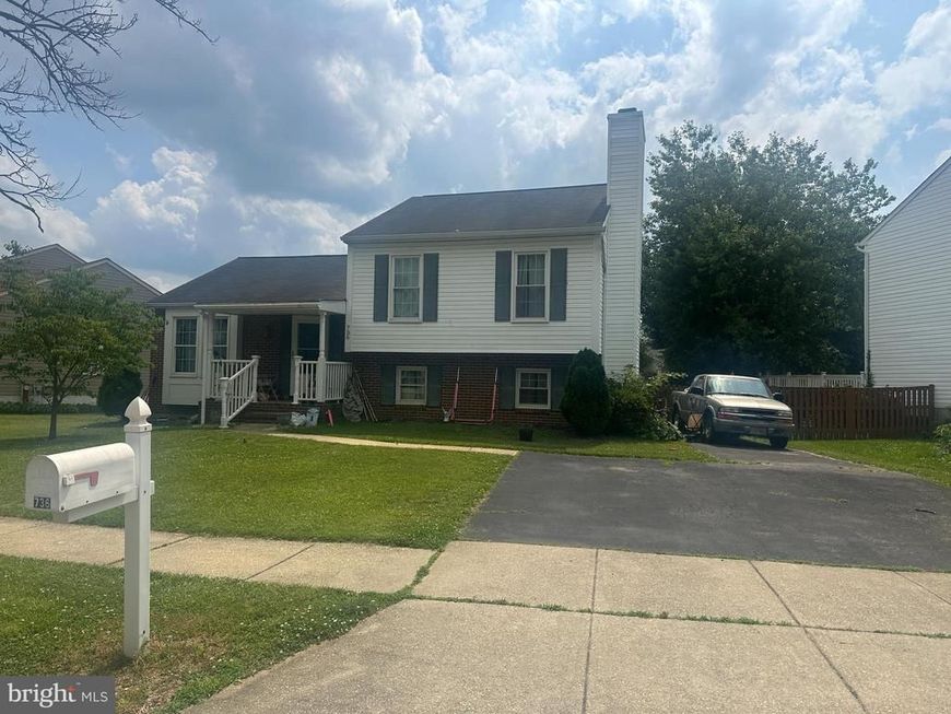 736 Sunnyfield Lane , Baltimore, MD 21225 Main Photo