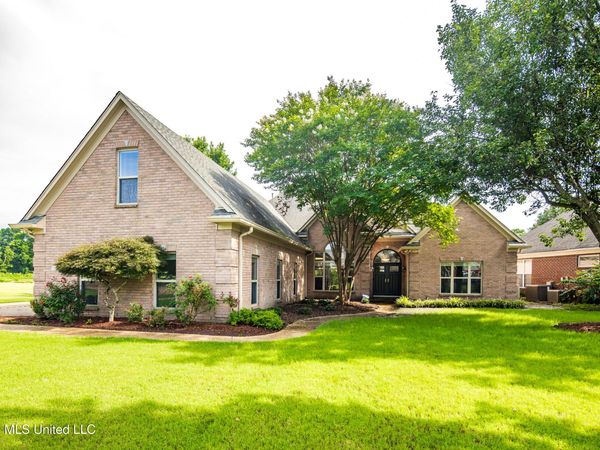 7105 N Apache Drive, Olive Branch, MS 38654