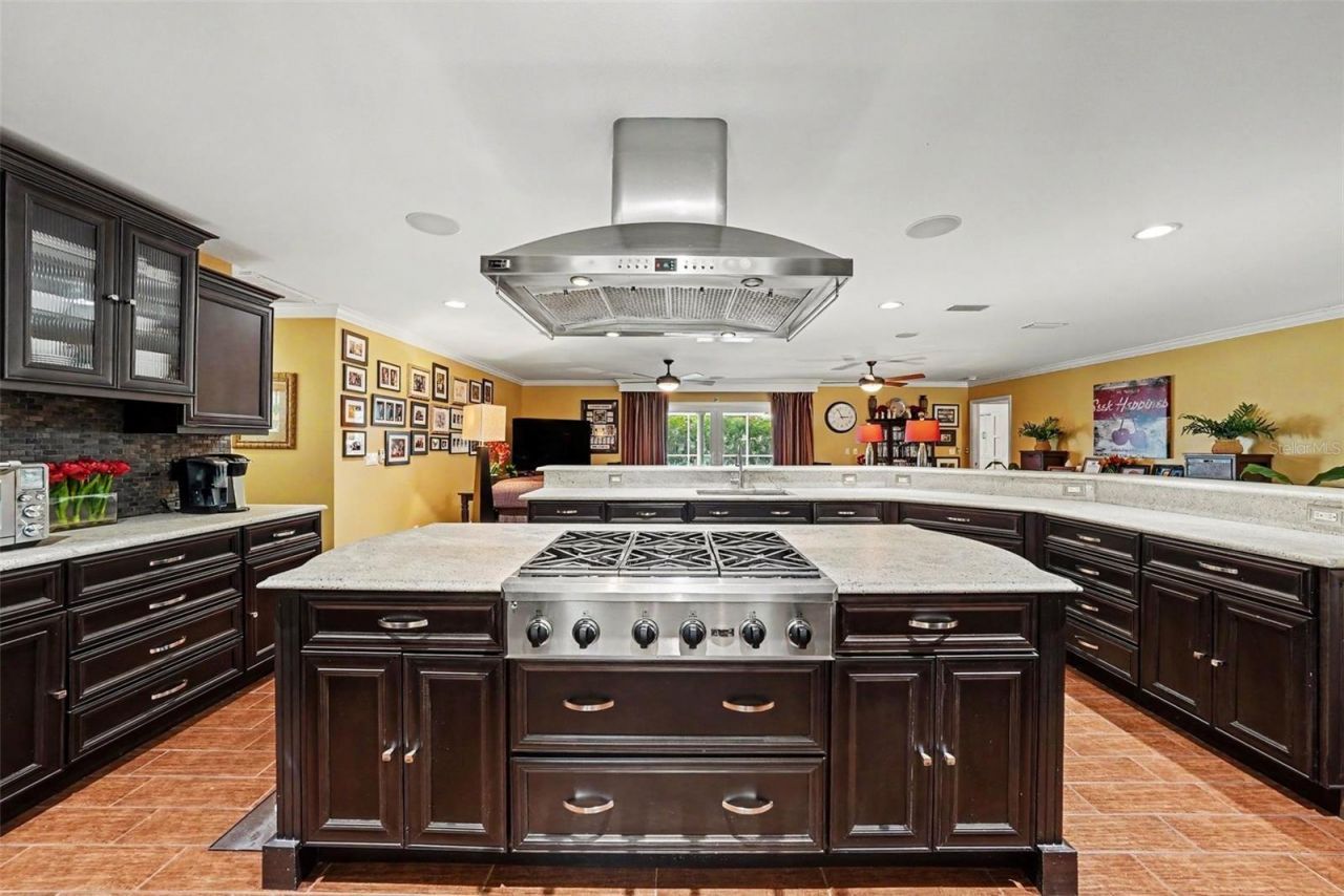 3316 San Jose Street, Clearwater, FL 33759 Photo