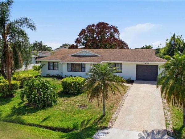 1962 SW Libra Lane, Port St. Lucie, FL 34984