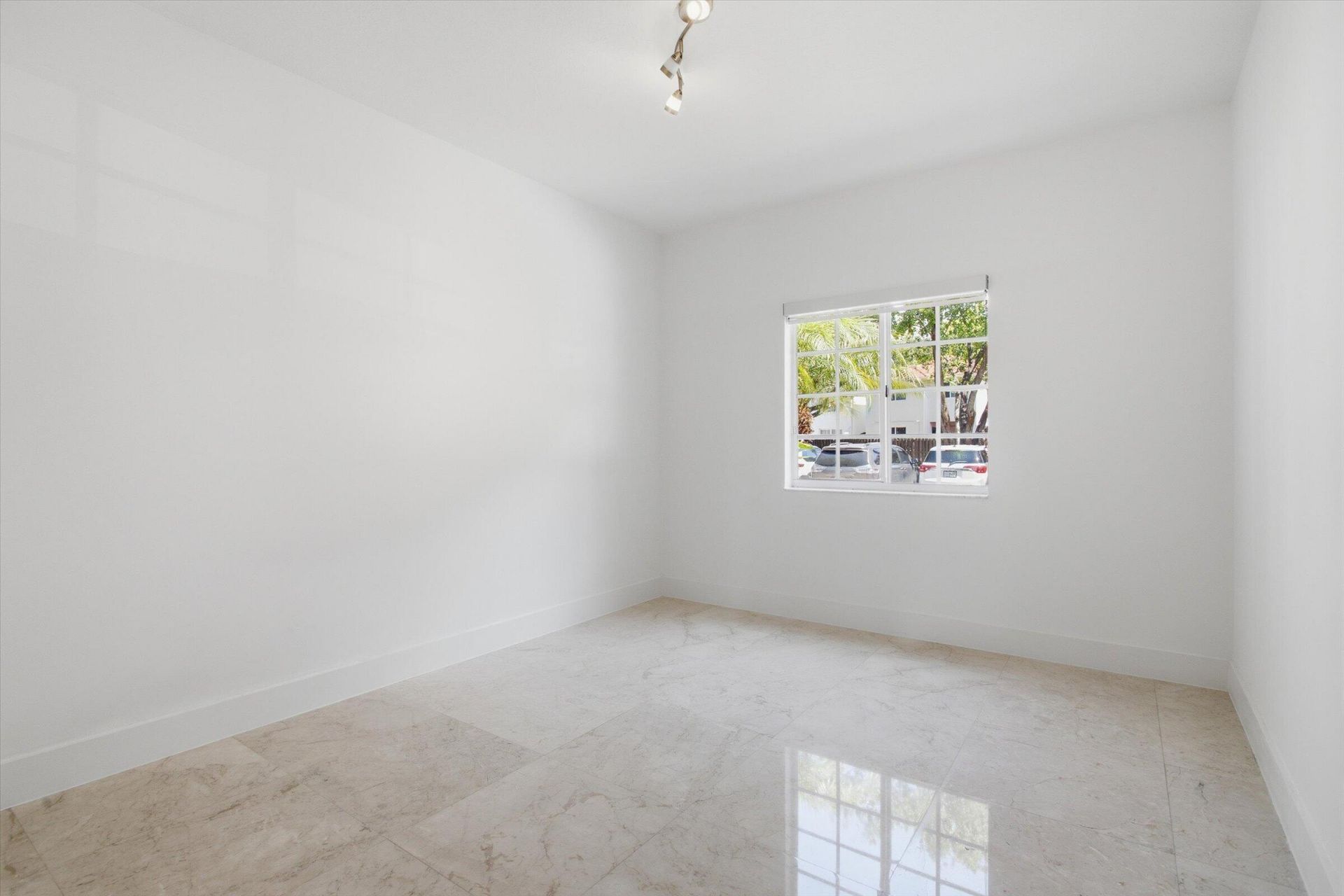 11180 NW 73rd Street, Doral, FL 33178 Photo