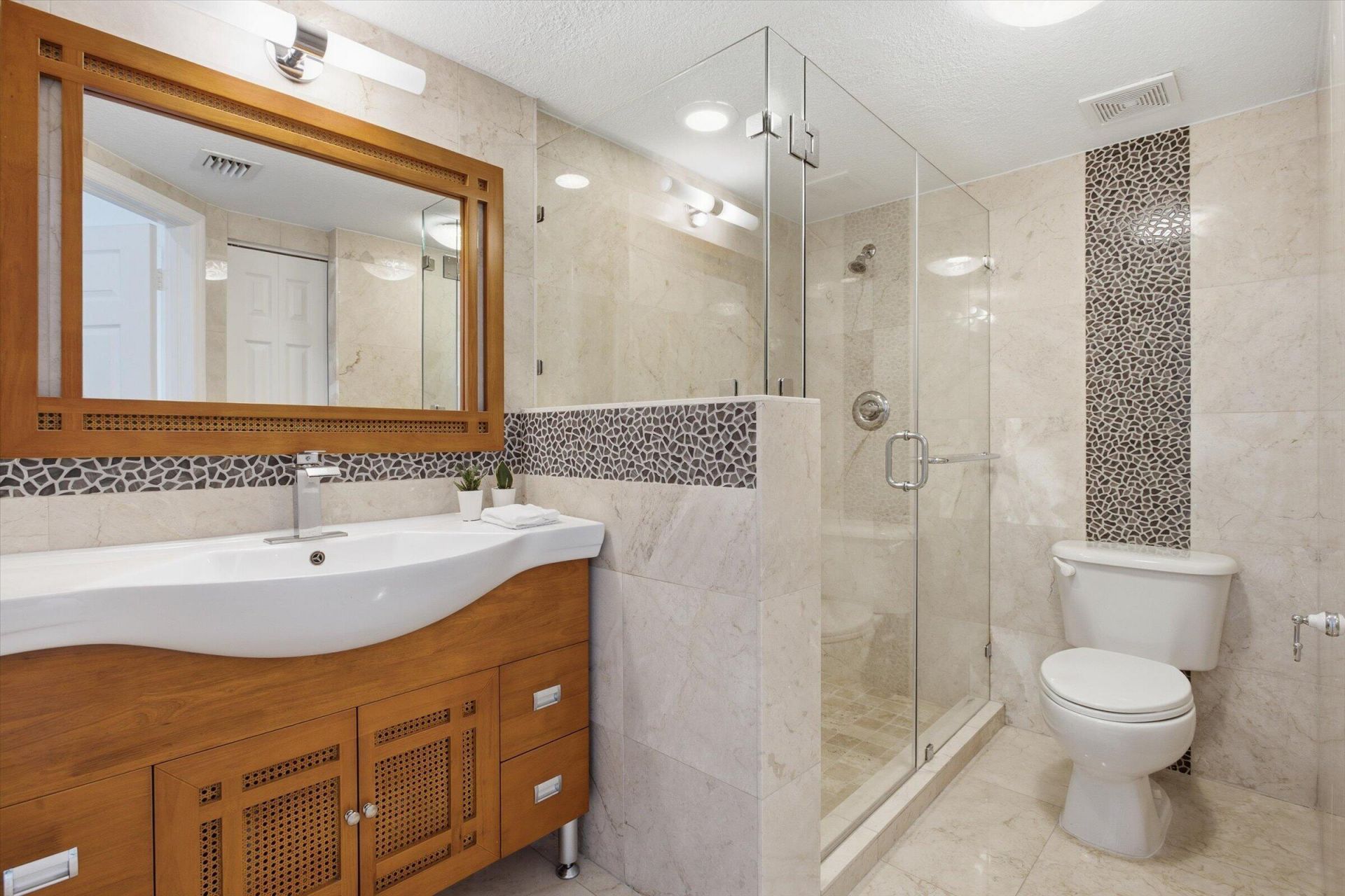 11180 NW 73rd Street, Doral, FL 33178 Photo