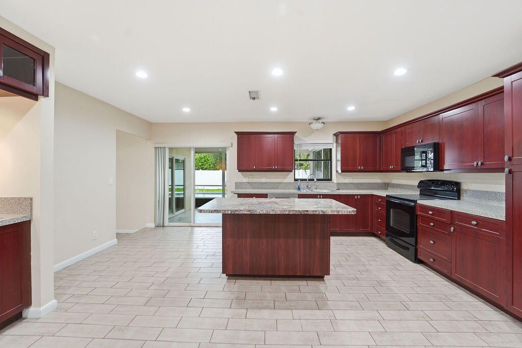 433 SW 27th Avenue, Delray Beach, FL 33445 Photo