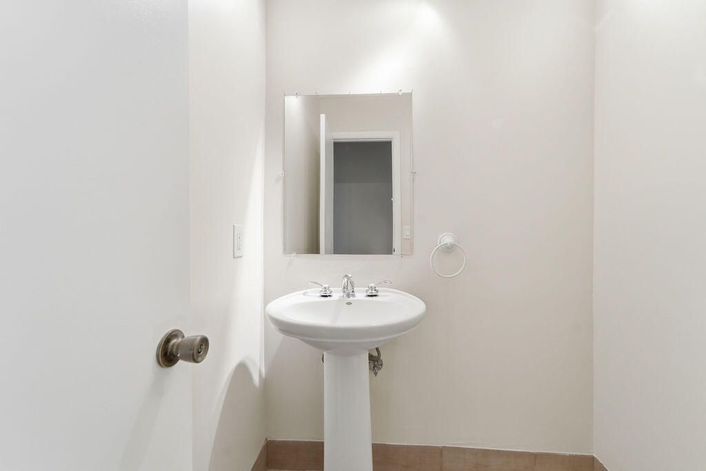 433 SW 27th Avenue, Delray Beach, FL 33445 Photo