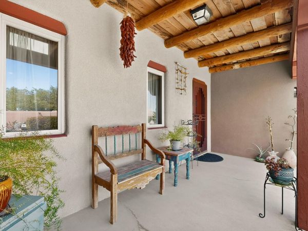 310 La Espina Place NE, Albuquerque, NM 87113