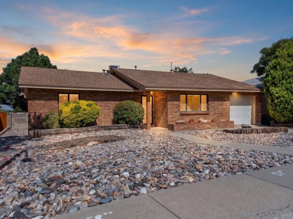 1505 Willys Knight Drive NE, Albuquerque, NM 87112