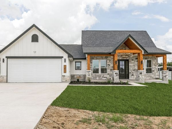 12911 Nuevo Arroyo Dr, Atascosa, TX 78002