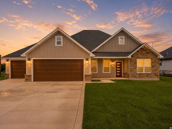 16914 Rancho Escondido, Atascosa, TX 78002