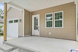 523 S Main photo 4