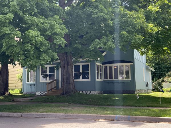 114 E Lincoln Street, Negaunee, MI 49866