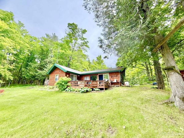 N7667 Camp Three Road, Breen Twp, MI 49834