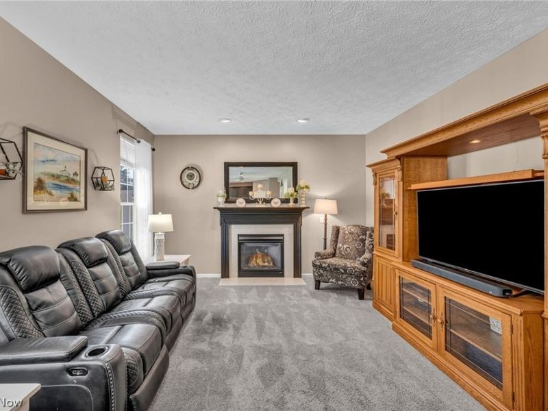 979 Lonetree Court, Brunswick, OH 44212 Photo 4