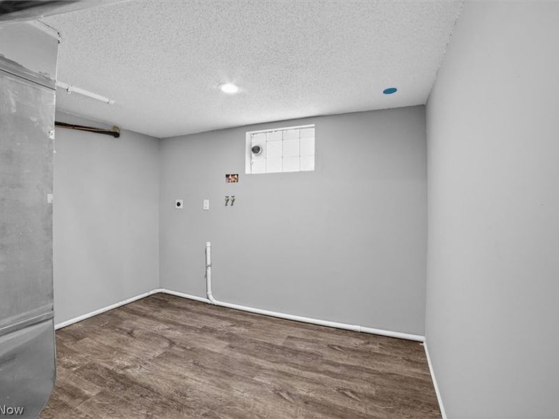 843 Chester Avenue , Akron, OH 44314 Photo 24