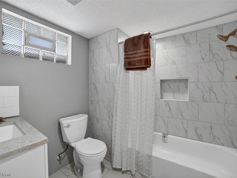 843 Chester Avenue , Akron, OH 44314 Photo 26