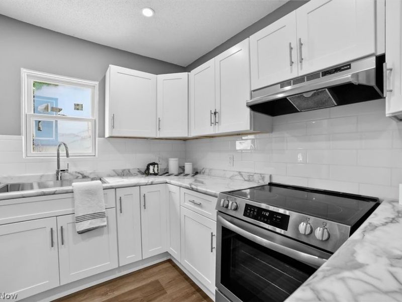 843 Chester Avenue , Akron, OH 44314 Photo 7