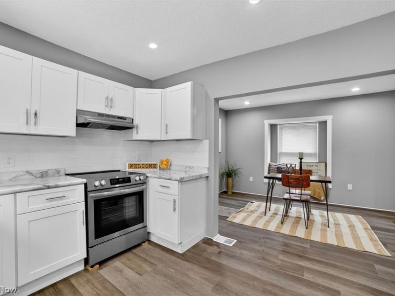 843 Chester Avenue , Akron, OH 44314 Photo 8