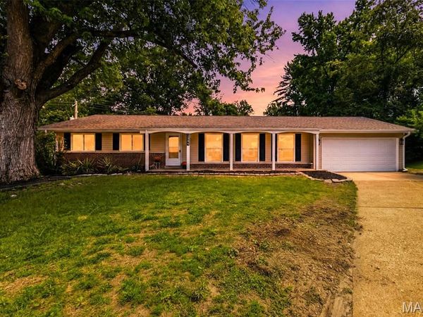 1344 Palm Ridge Court , St Louis, MO 63146