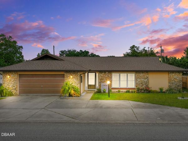 1426 Saxon Boulevard, Deltona, FL 32725