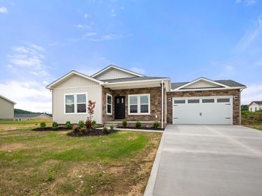 807 Sam Black Road, London, KY 40741