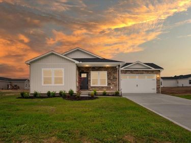 807 Sam Black Road, London, KY 40741