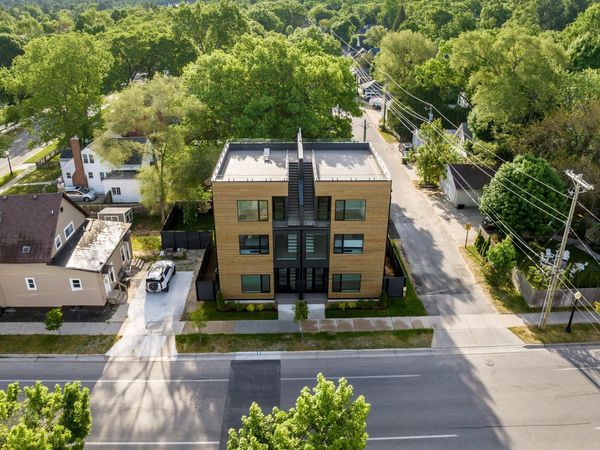 215 Barlow Street, Traverse City, MI 49686