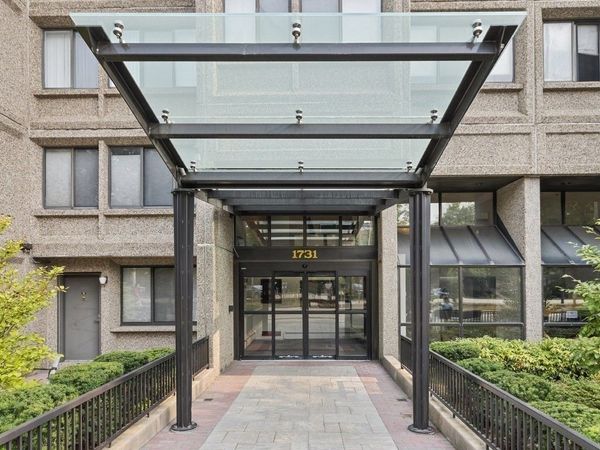1731 Beacon, Unit #202, Brookline, MA 02445