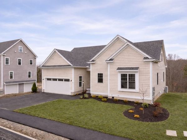 31 Strongwater Drive, Salem, MA 01970