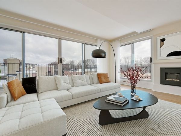 131 Sewall, Unit 61, Brookline, MA 02446