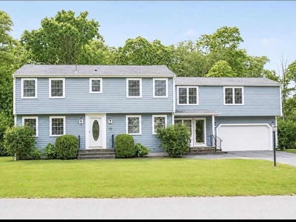 38 Bayberry Dr, Westport, MA 02790