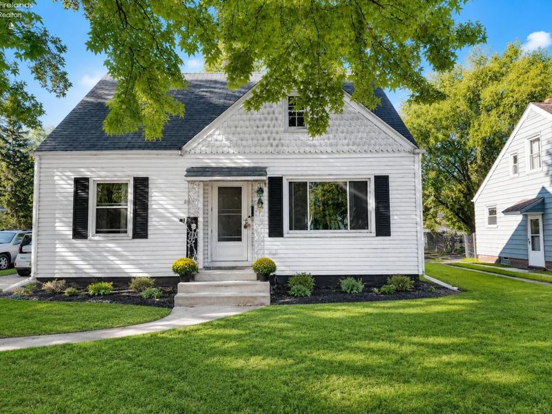 103 Birch Dr., Rossford, OH 43460 Photo 1