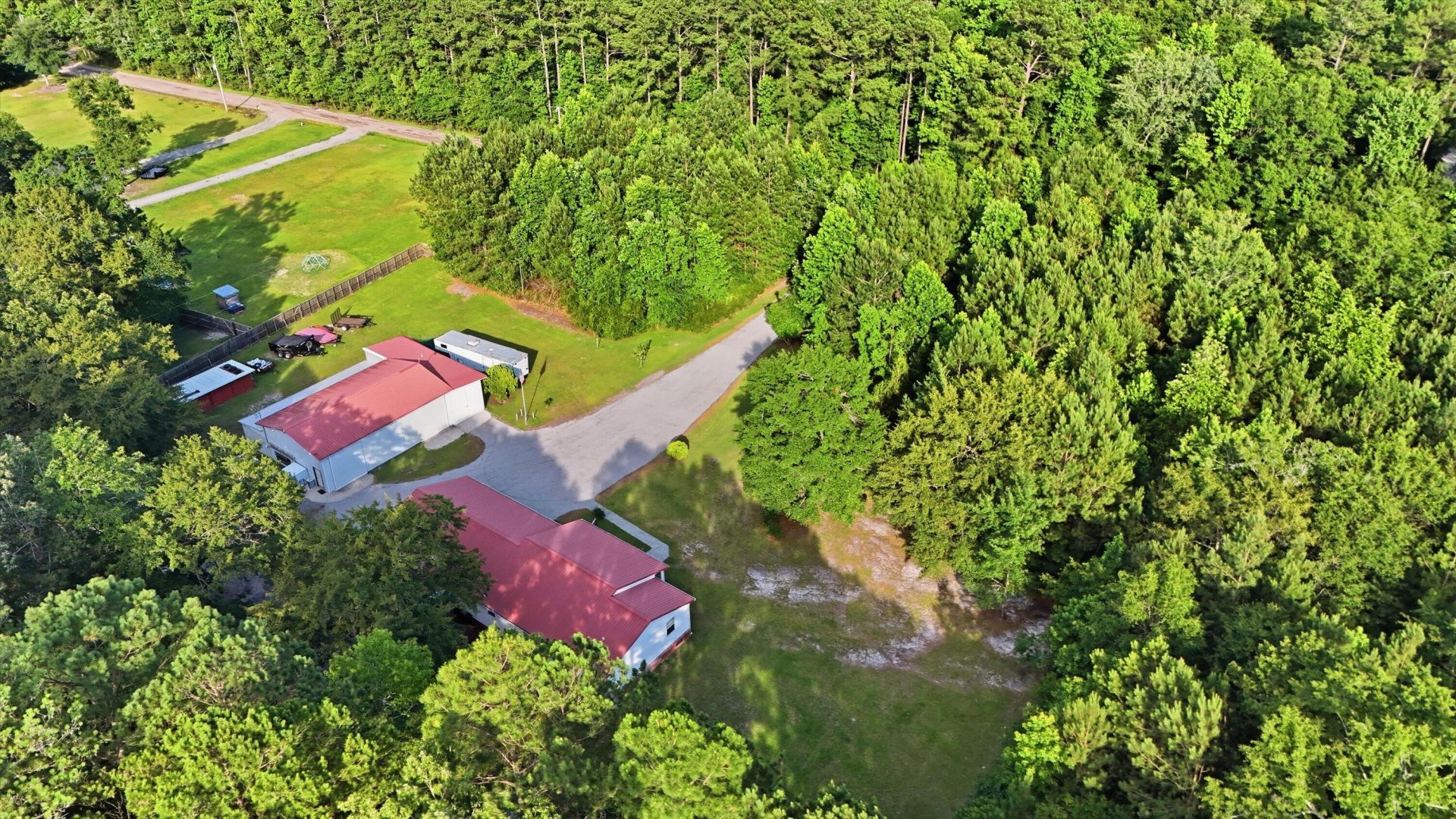 690 Lannie Lane Photo 34