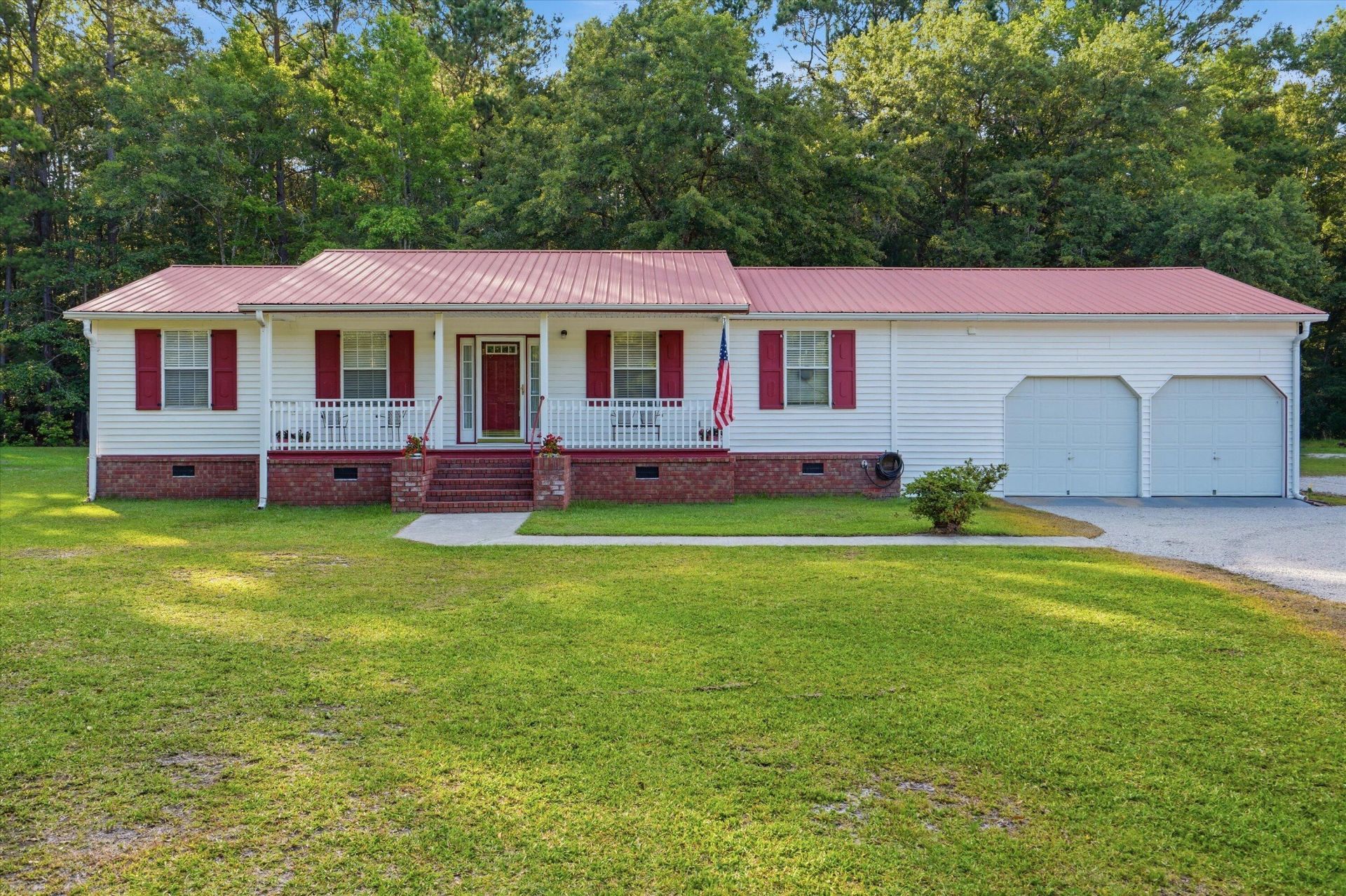 690 Lannie Lane Photo 6