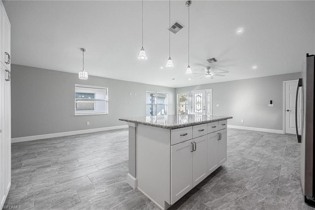 184 Village Cir, Labelle, FL 33935 Photo