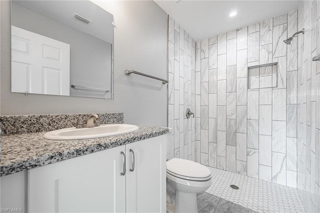 184 Village Cir, Labelle, FL 33935 Photo
